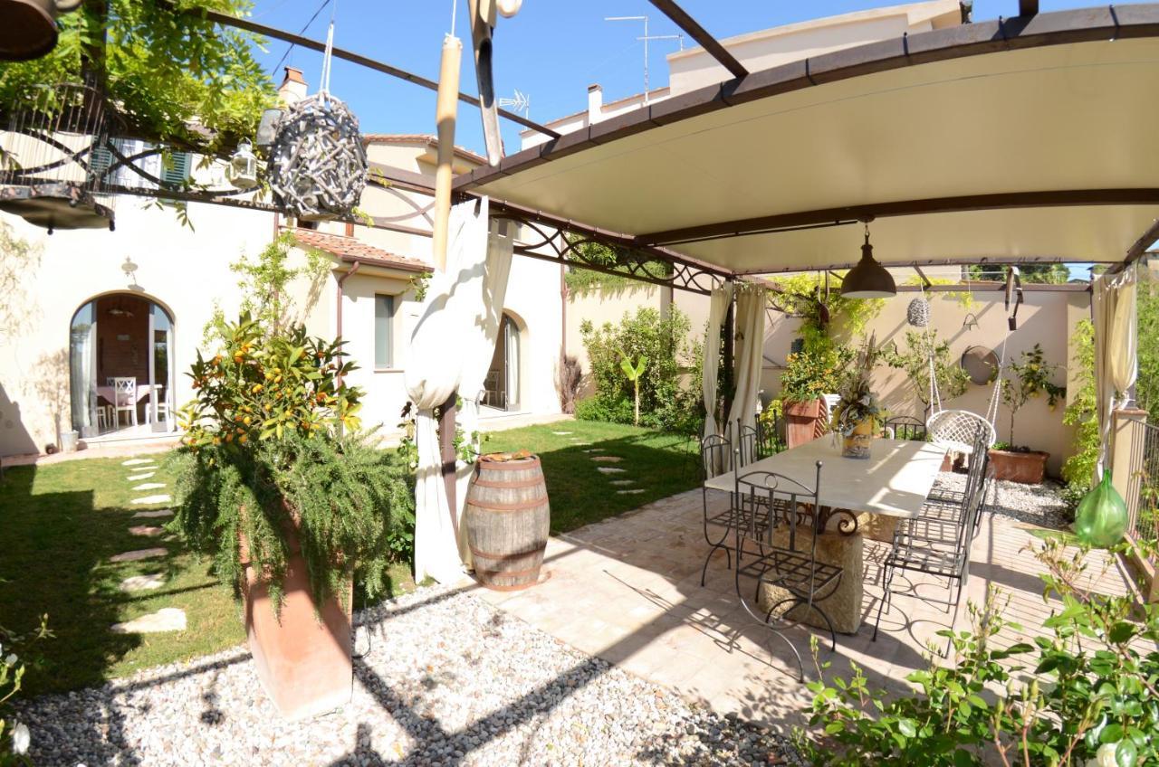 Al Colle Di Lari Villa Exterior photo