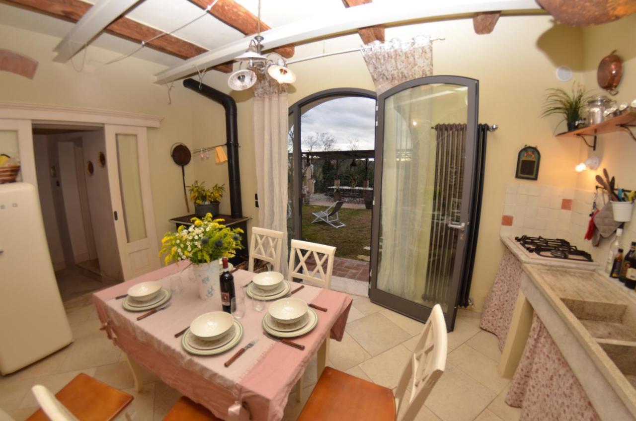 Al Colle Di Lari Villa Exterior photo