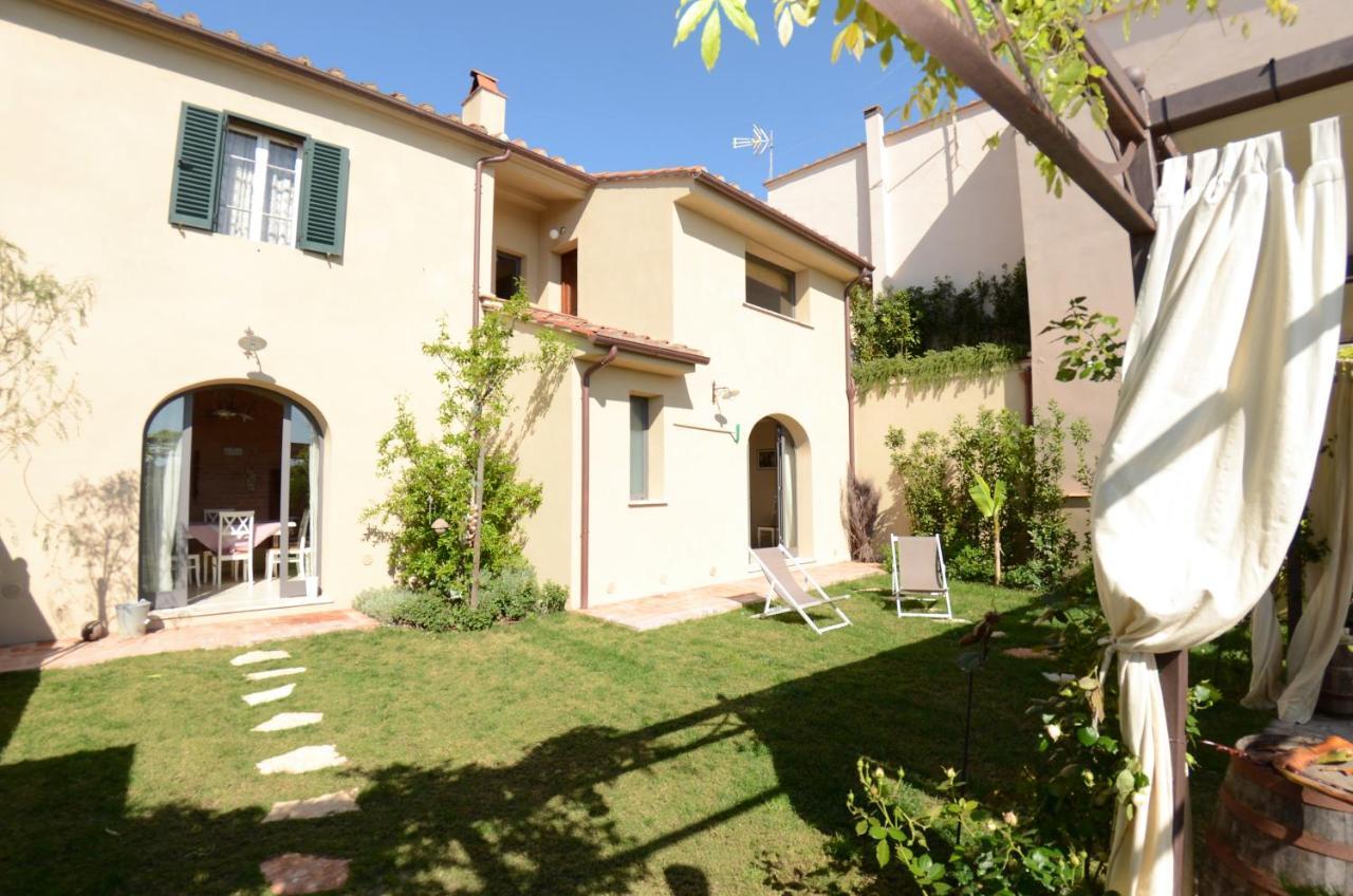 Al Colle Di Lari Villa Exterior photo